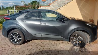 Toyota c-hr plug in
