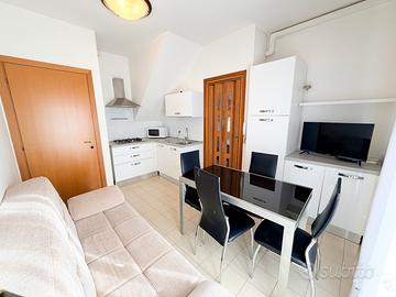 2 camere/piscina/piazza Brescia/18.04-30.05
