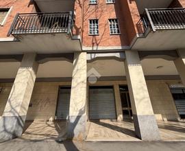 NEGOZIO A TORINO