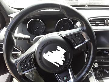 VOLANTE JAGUAR XE Serie (X760) 204dth (15>)