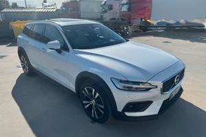 Volvo V60 Cross Country D4