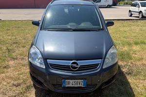 Opel Zafira 1.6 16V VVT Cosmo