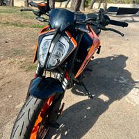Ktm duke 790 105 cv