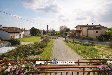 Indipendenza: 3 camere, 2 bagni e Giardino