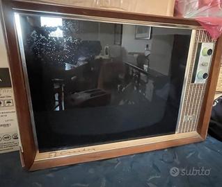 Televisore antico