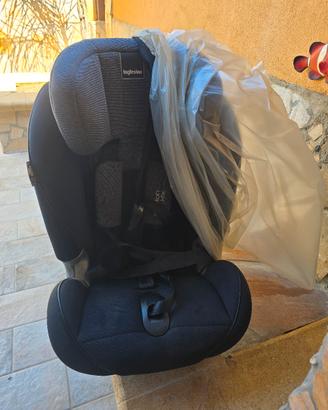 seggiolone auto inglesina nero e grigio
