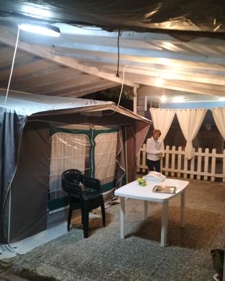 Roulotte in campeggio