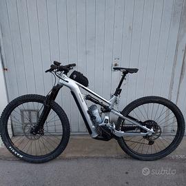 Bici elettrica Cannondale monterra