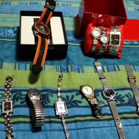 Stock di orologi vendibili anche singolarmente