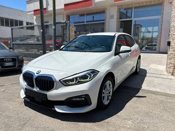 Bmw 116d Business Advantage-2021 AMBIENT/HEAD UP D