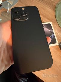 Iphone 16 pro 256GB Nero Titanio + cover Magsafe