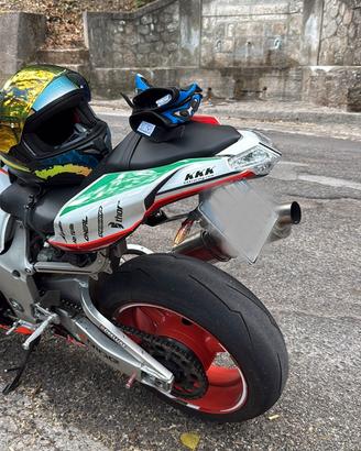 Gsx r750