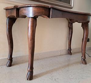 Antica console o desk ferrarese in noce