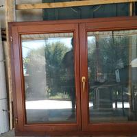 Finestre in legno noce