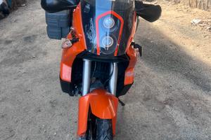 Ktm 990 adventure valuto permute