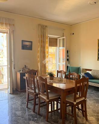 5 LOCALI A ANGRI