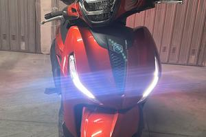scooter Beverly 400