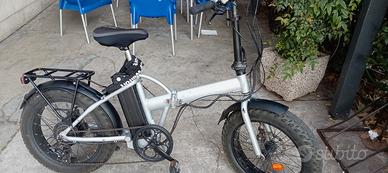 E BIKE FAT PIEGHEVOLE Elettrica