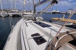 Bavaria 37