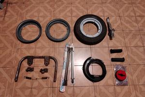 PEZZI VESPA:PORTA CERCHIO COPRI VOLANO CARBONIO ec