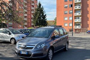 Opel Zafira 1.8 16V VVT Club