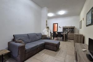 2 LOCALI A CAPOTERRA