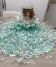 Bambola porcellana anni 90 anito molto ampio
