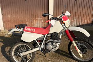 Yahama TT600