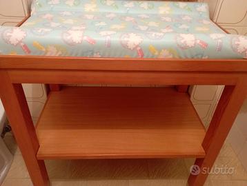 Carrello robusto il legno massiccio con ruote