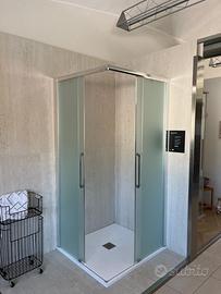 Piatto e box doccia arblu