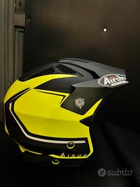 CASCO SEMINTEGRALE CARBONIO AIROH
