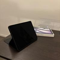 iPad Air 13-inch (12/2024)