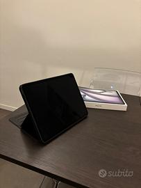 iPad Air 13-inch (12/2024)