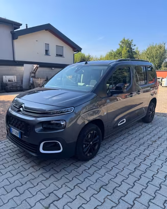 Berlingo immatricolata Autocarro N1prezzo più iva