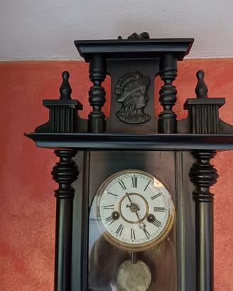 orologio a pendolo antico
