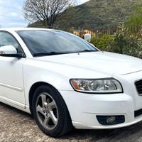 VOLVO V50 1.6 D2