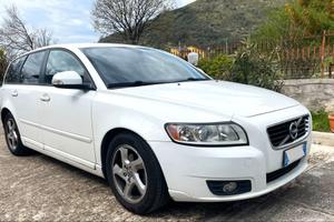 VOLVO V50 1.6 D2