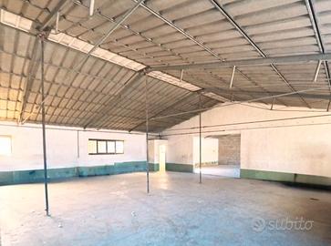 Capannone 410 mq vicino alla piazza a Orzinuovi