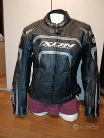 giacca moto in pelle da donna taglia m