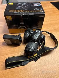 Nikon D5300 + 18-55 VR II stabilizzato