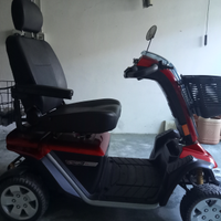 Scooter elettrico per anziani