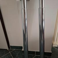 Piedi regolabili per tavolo