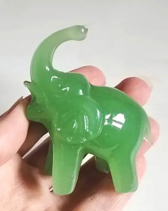 Elefante in vetro. Colore verde chiaro Altezza 7cm
