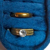 Set anello solitario e fede acciaio oro 18K