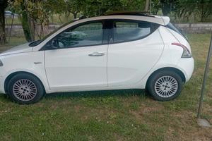 lancia Ypsilon 1200 benzina 