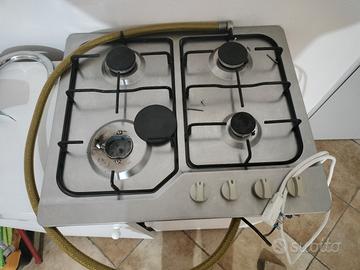 Piano cottura 4 fuochi