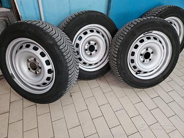 4 ruote da 15 per furgone Peugeot,  Toyota Citroen