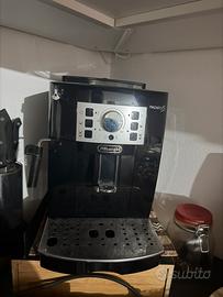 Macchinetta caffe grani de longhi magnifica