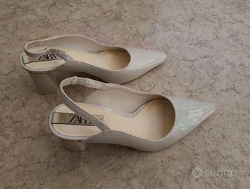 Scarpe col tacco beige Zara