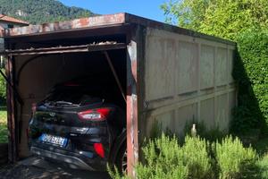 Garage pre fabbricato